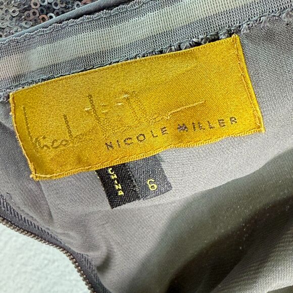 Nicole Miller | Silver Sequin Long Sleeve Off Shoulder Body Dress Ruched | Sz 6 - Picture 6 of 9